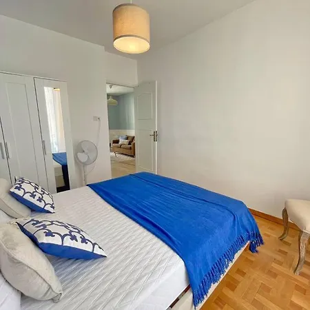 Escapade Azureenne *